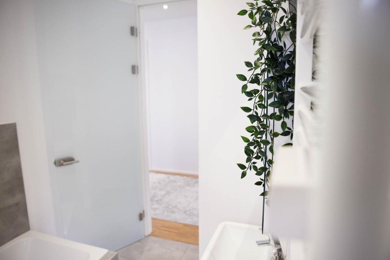 Design City Apartment, Modern, Ebenerdig, Top Lage ไวน์ไฮม์ ภายนอก รูปภาพ